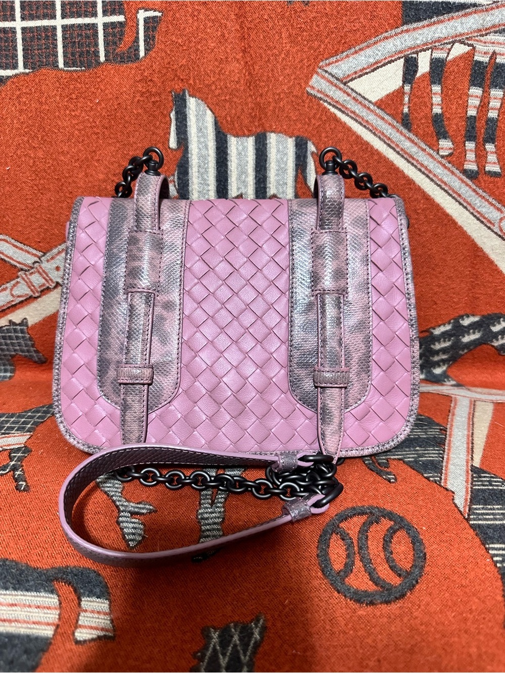 Bottega Veneta ❤️🌟 Pink Intrecciato Woven Leather with Subtle Snakeskin Trim ⭐️